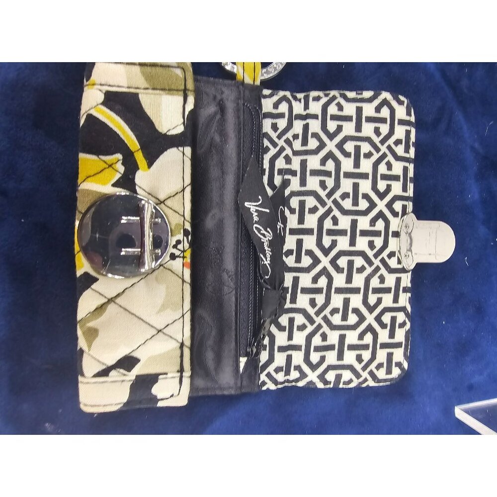 Vera Bradley‎ Tri Fold Wallet ID Easy Look on Back Dogwood Black Yellow - Picture 6 of 9